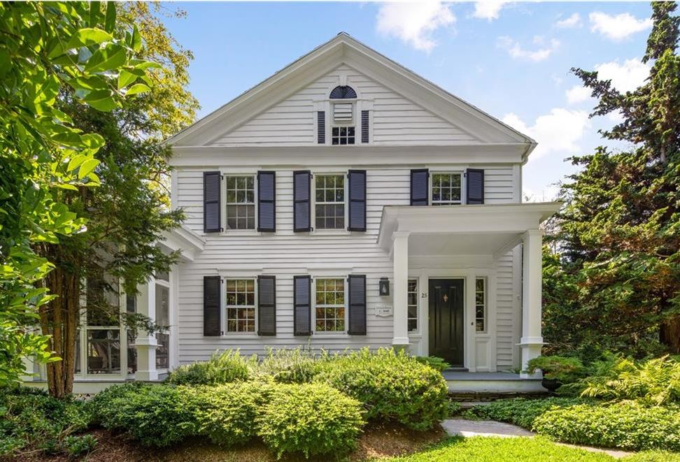 Real Estate Report Communication is Key