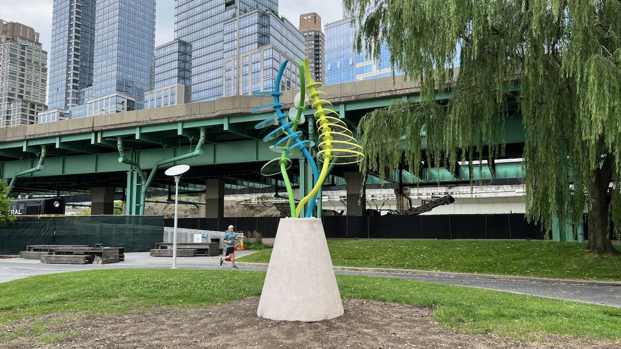 Two Sculptures Unveiled in Riverside Park South