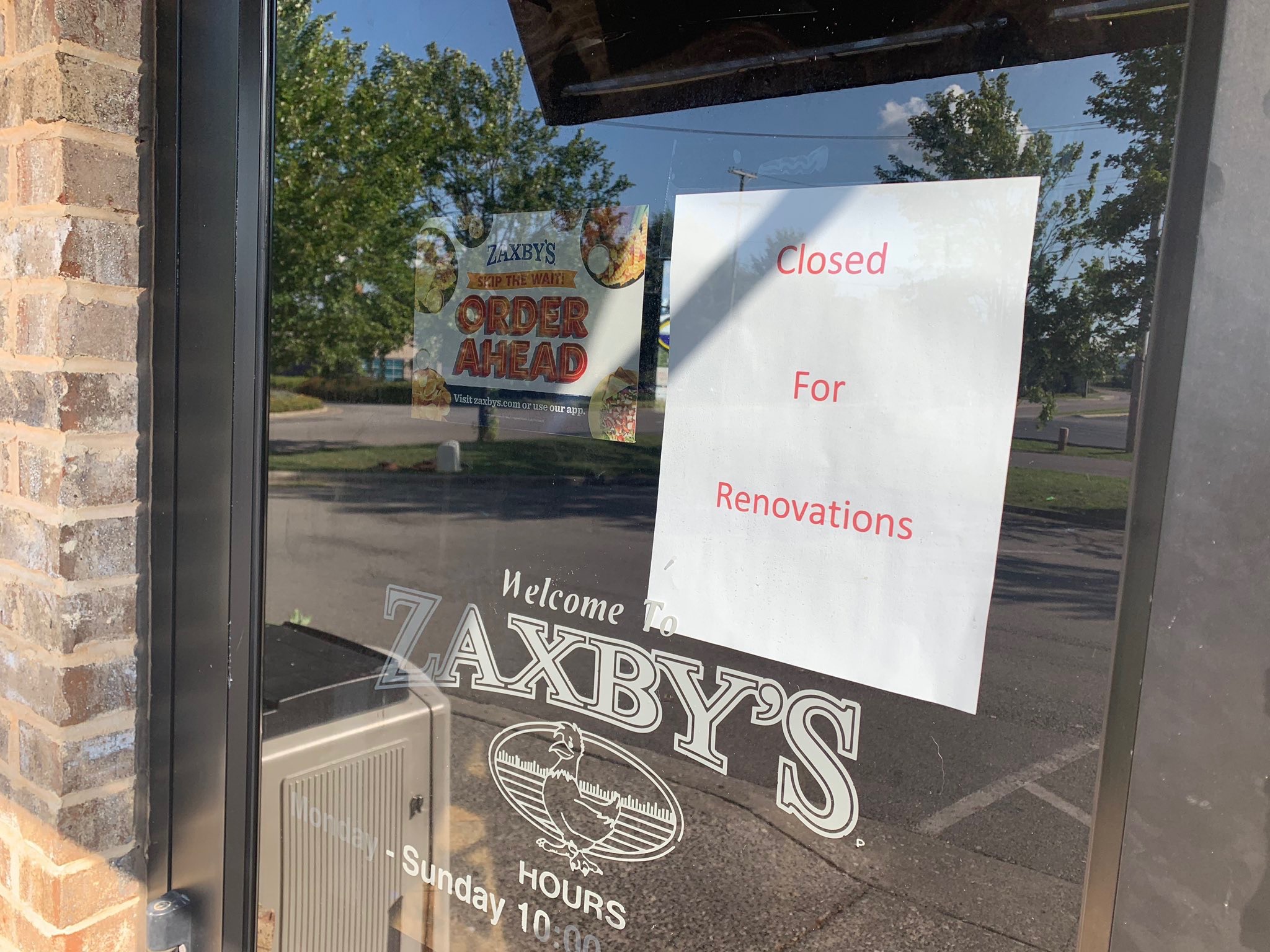 What Time Does Zaxby's Close? Answered Here