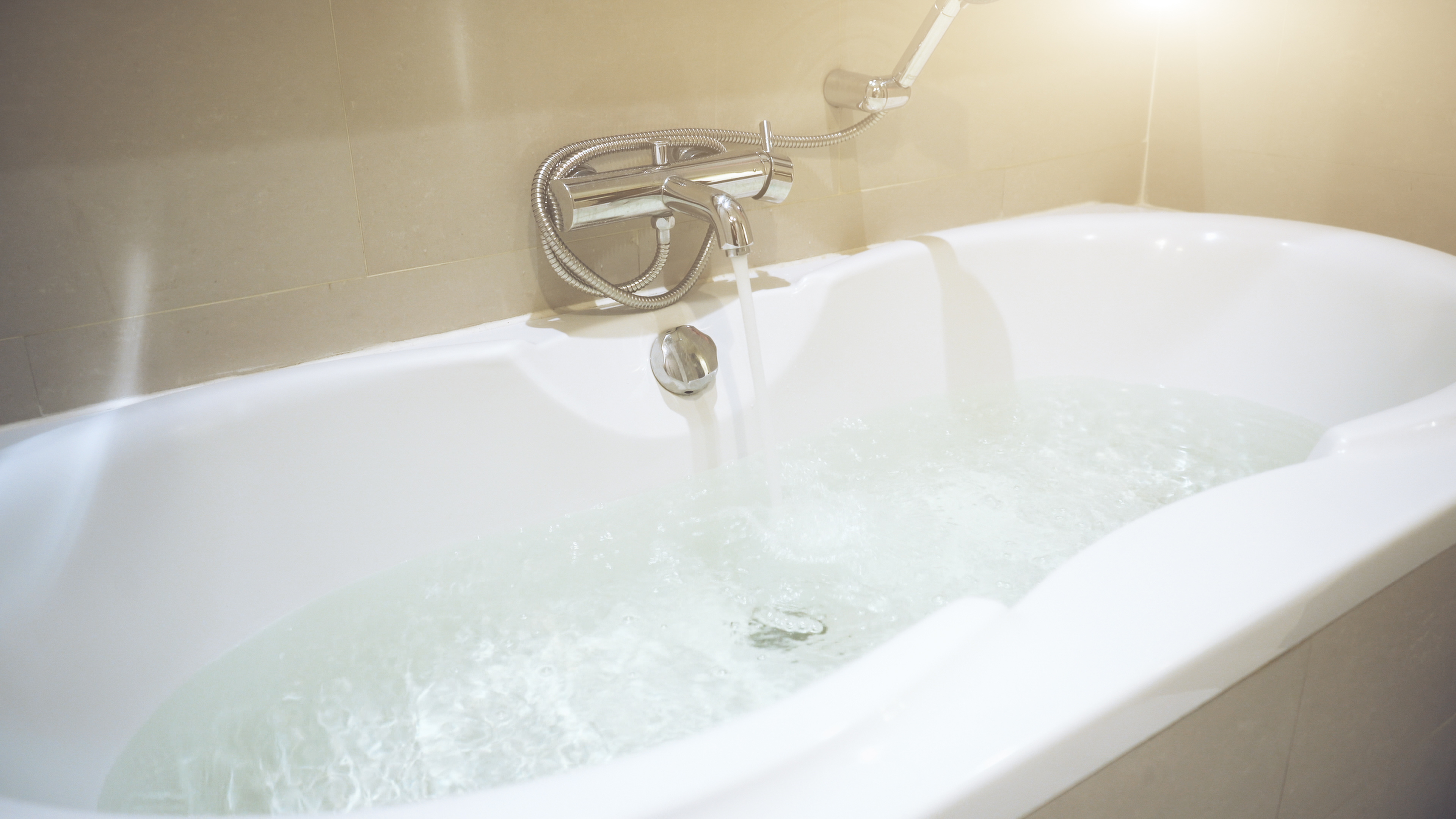Is a hot bath good or bad for eczema? What Allergy Blog