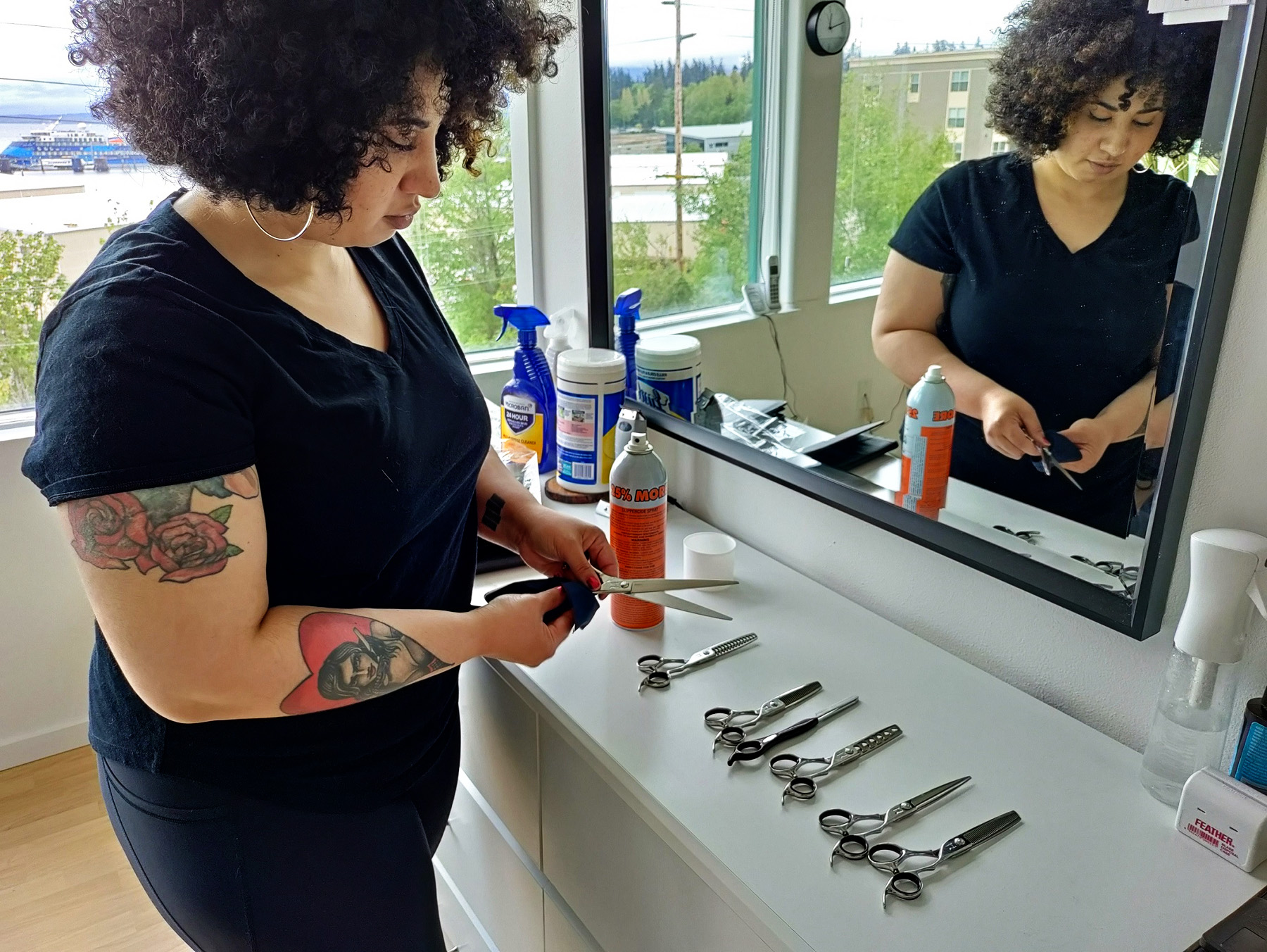 LoneWolfSalonFairhavenJulianneKimmel