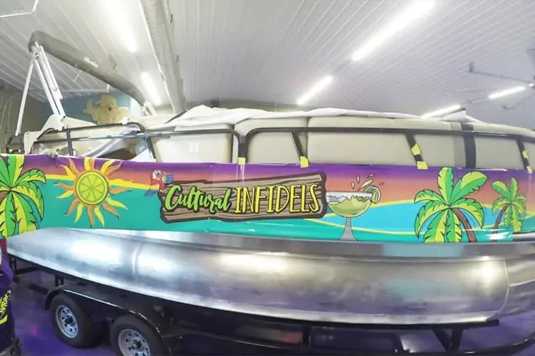 33 Vinyl Wrap Ideas for Pontoon Boats