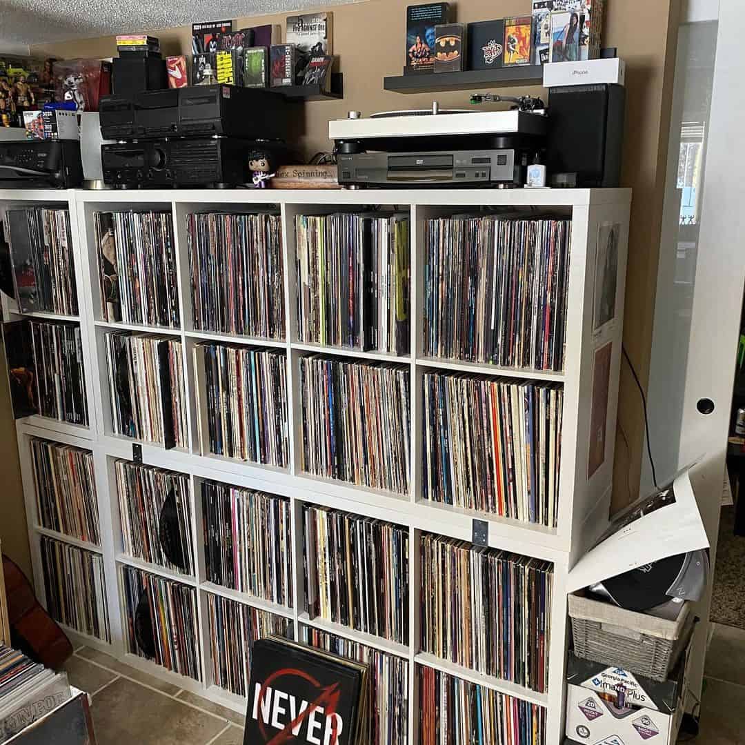 33 Vinyl Listening Room Ideas (2023)