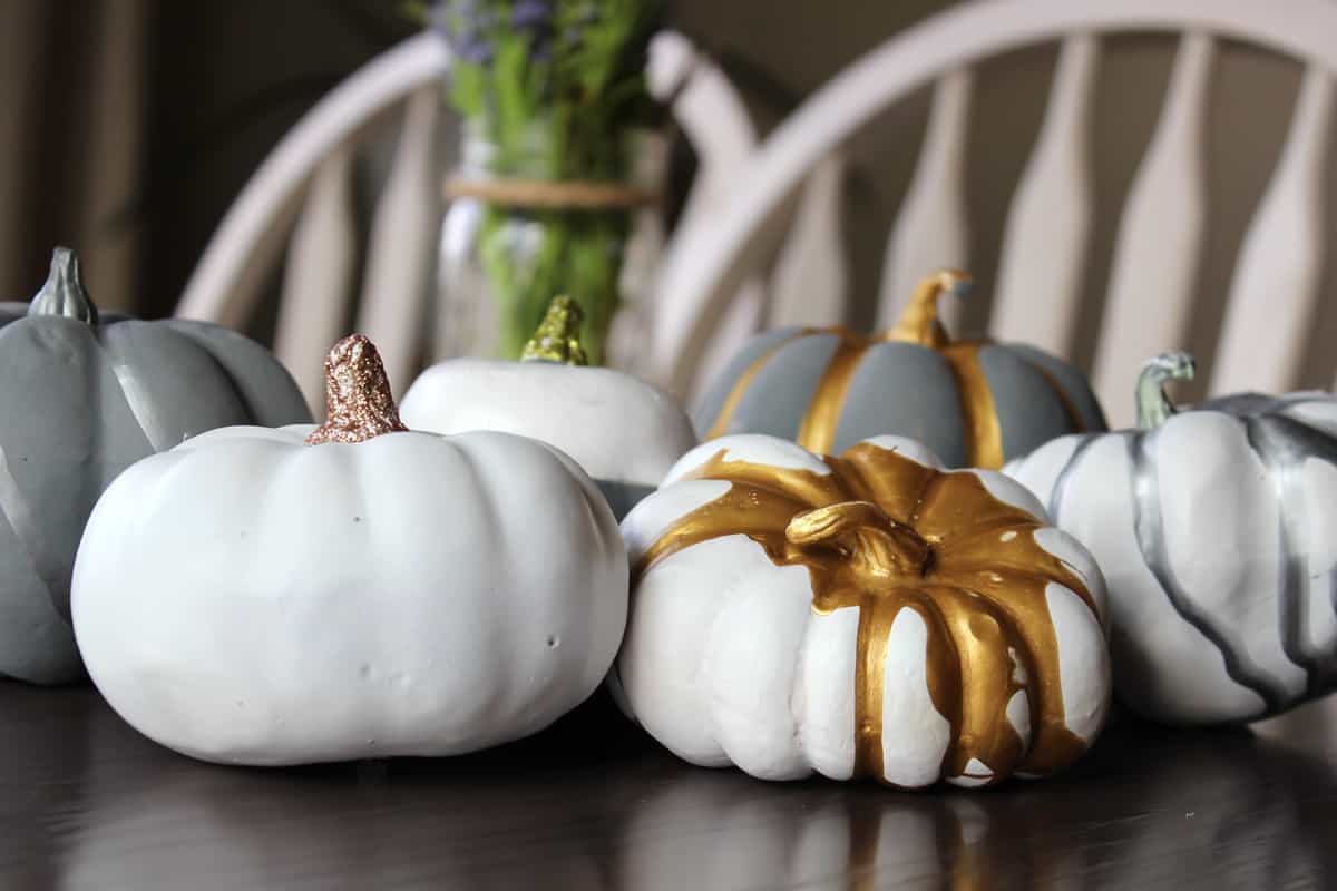 10+ Cute Ways to Paint on Pumpkins {Easy Designs!} What Mommy Does