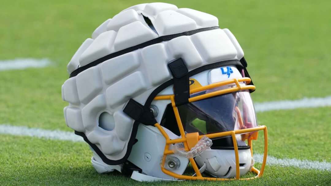 What Pros Wear Guardian Caps What are Those Helmet Covers Being Worn
