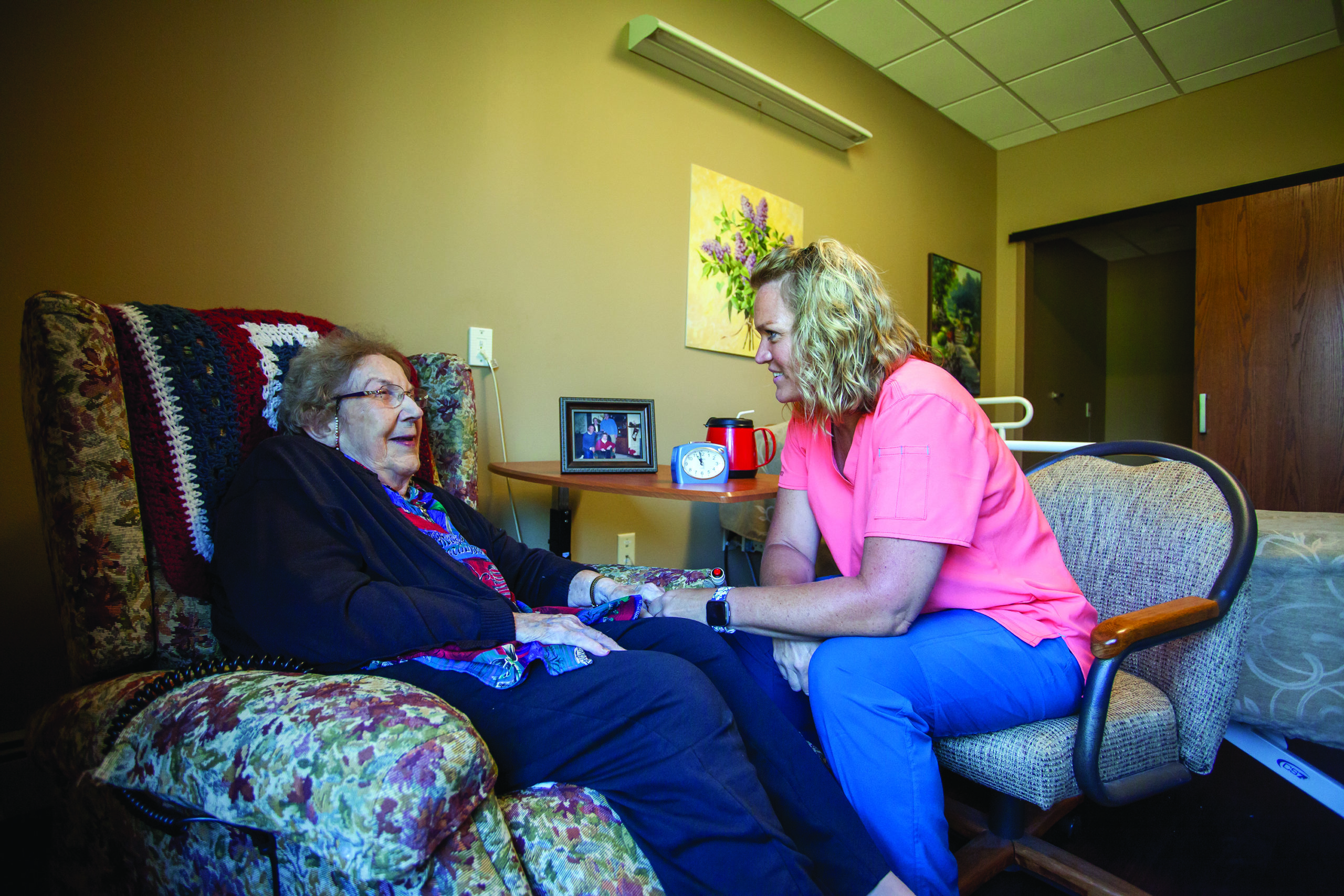 Wheatland Manor Community Tour Senior Rehabilitation Services IA