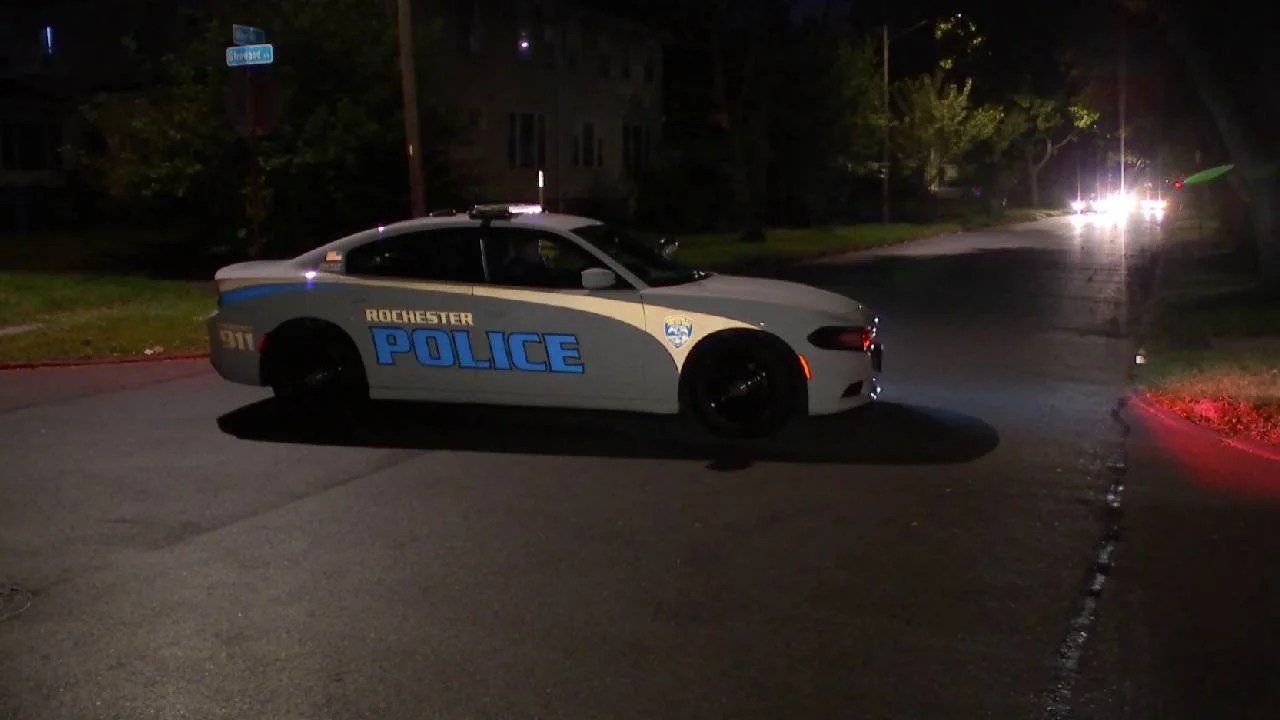 Man, 31, recovering after shooting on Merlin Street