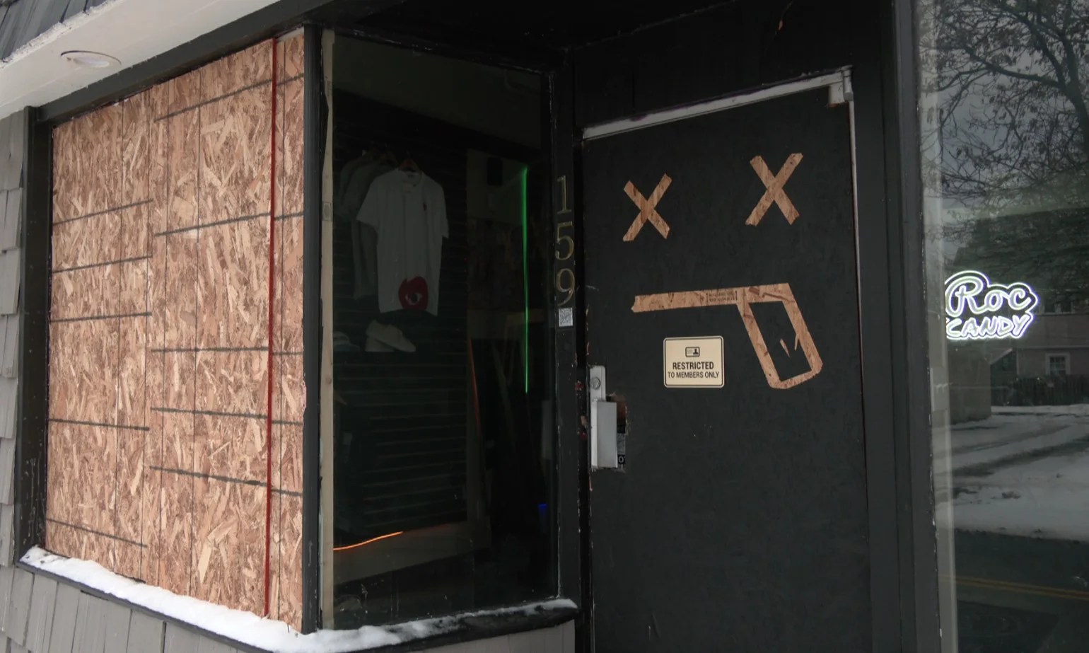 Neighbors react after Park Ave. store burglary; 3 teens arrested