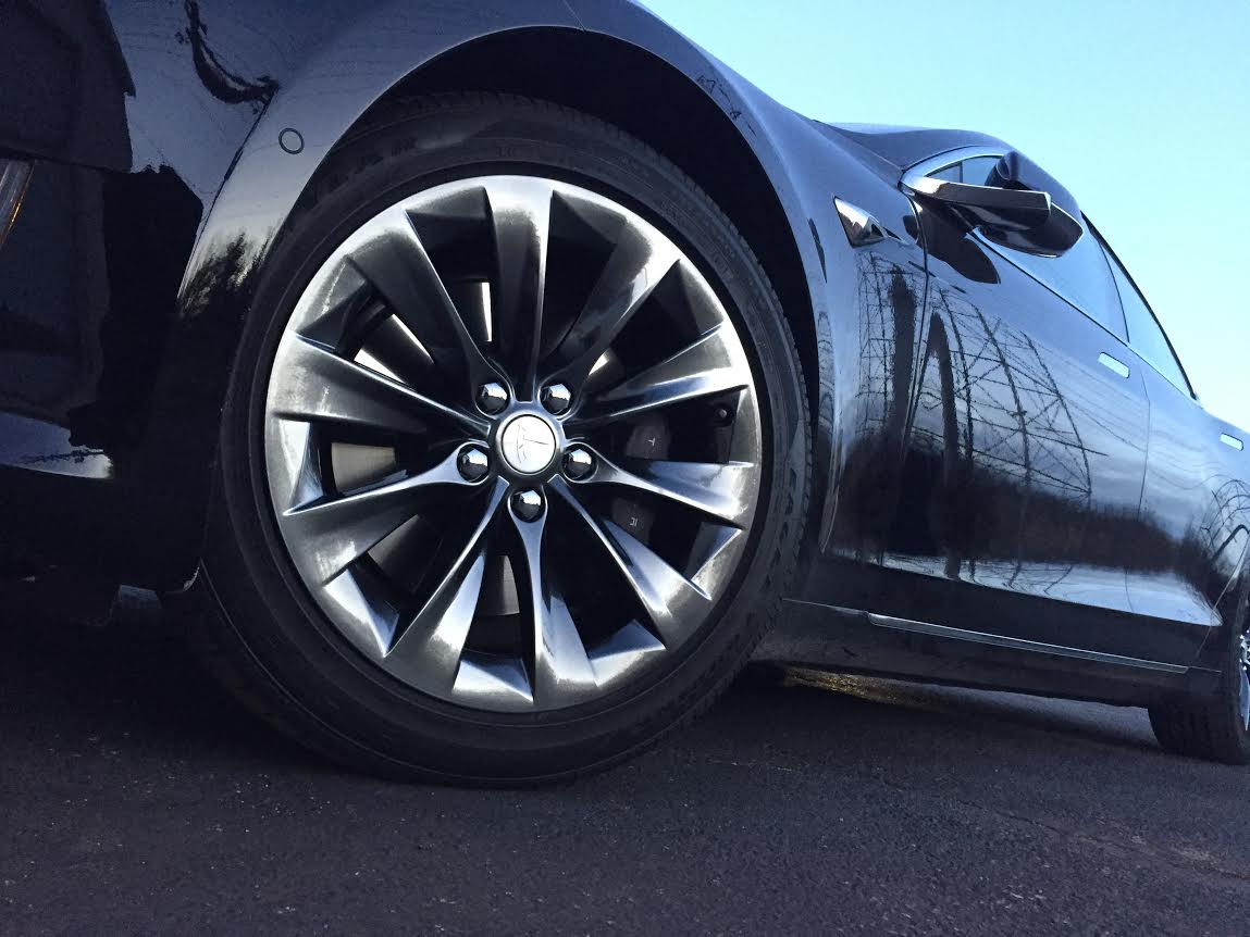 Rim Refinishing Wheel tech