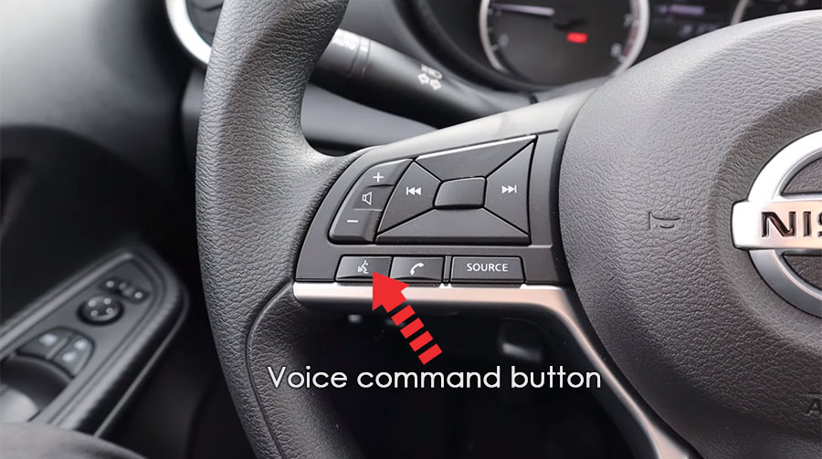 Apple CarPlay on Nissan Versa, how to connect