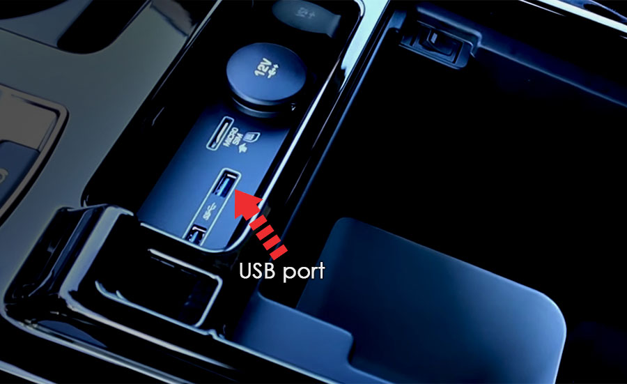 Apple CarPlay on Land Rover Discovery, how to connect