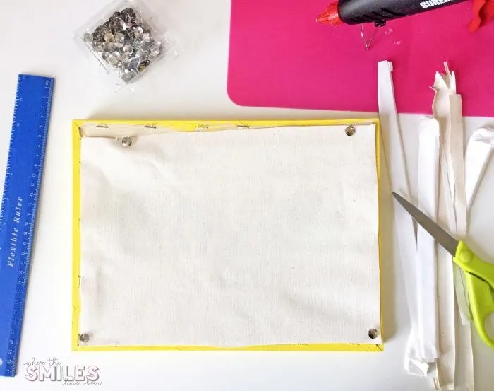 How to Make a Reverse Canvas Easy & Inexpensive Framed Art!