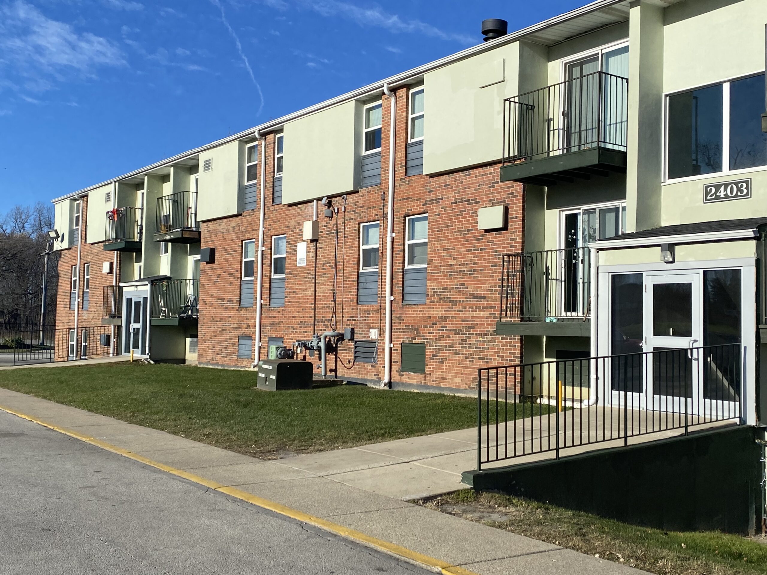 Gallery Whispering Oaks Apartments