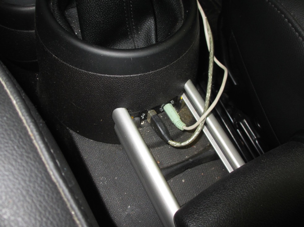 Mini Cooper iPhone iPod audio tips and tricks whoopis core