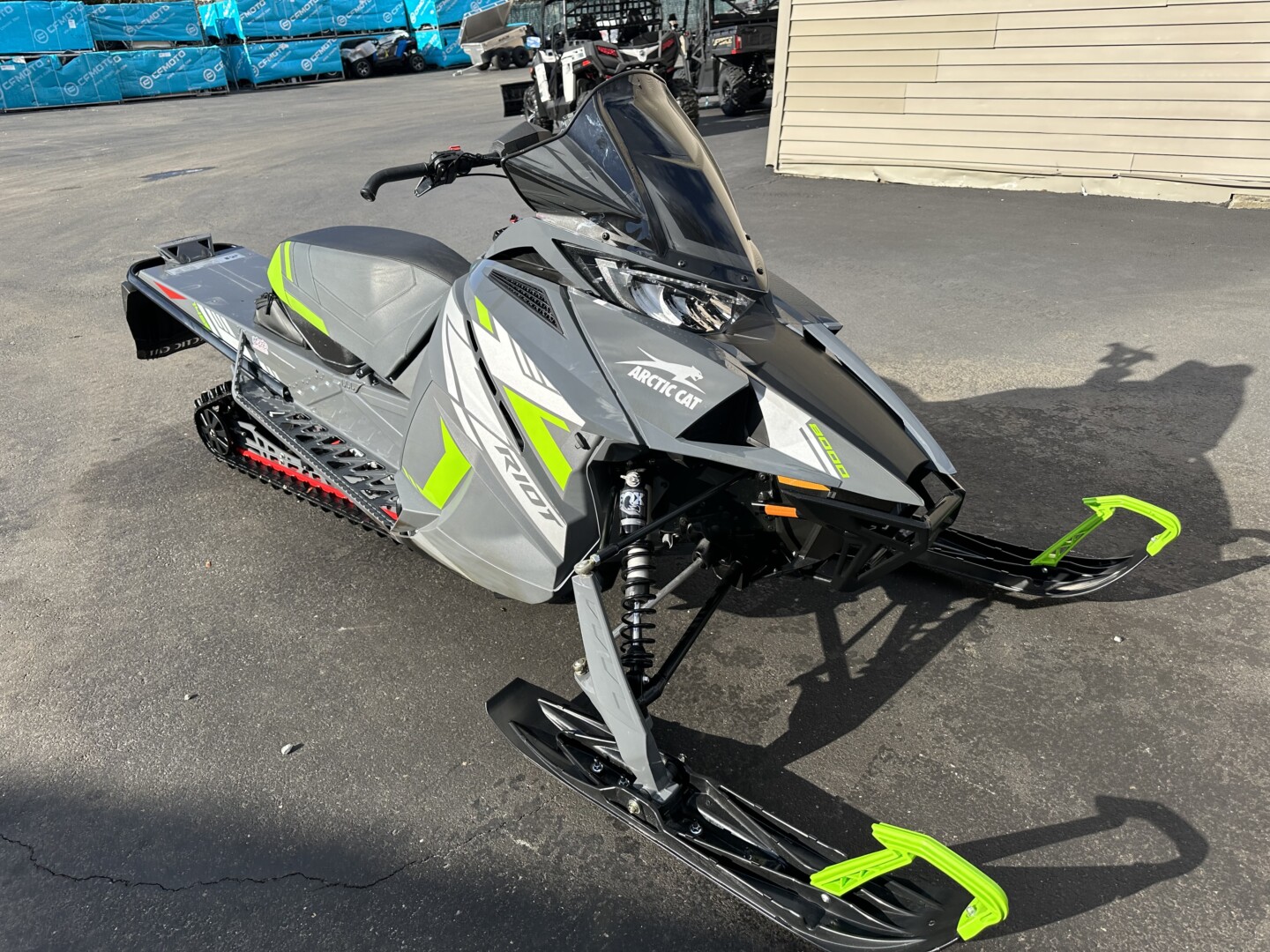 2022 Riot 8000 ES QS3 146 1.6 Arctic Cat, SnowMobiles dealer in CT