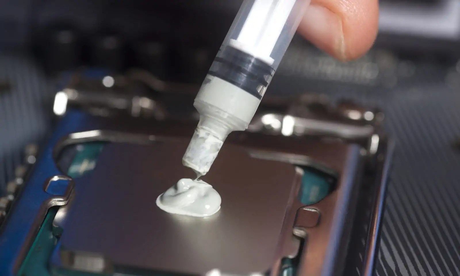 How To Remove Thermal Paste Apply and Clean off Widget Box