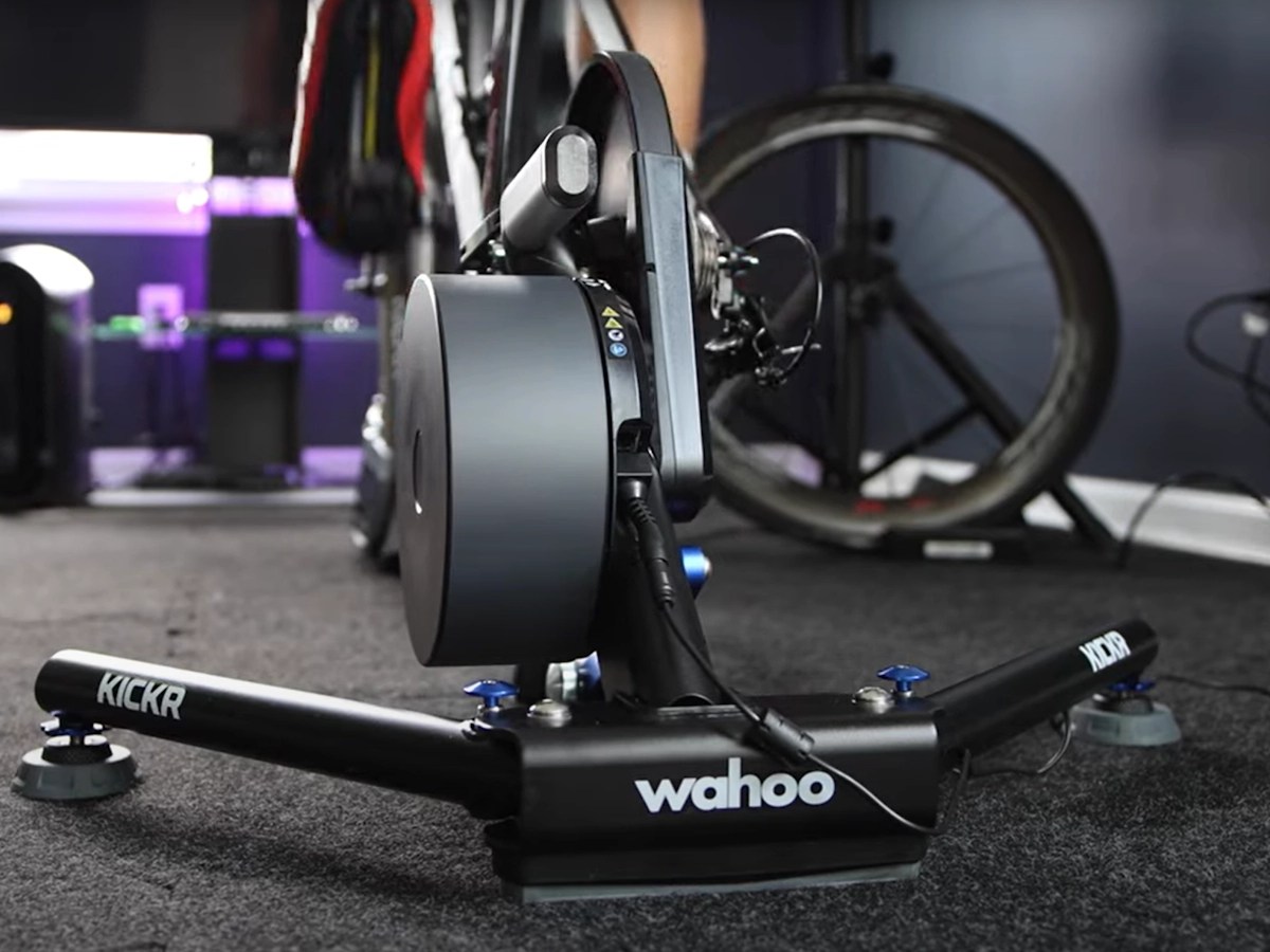 Wahoo Kickr V6 trainer test review 2024