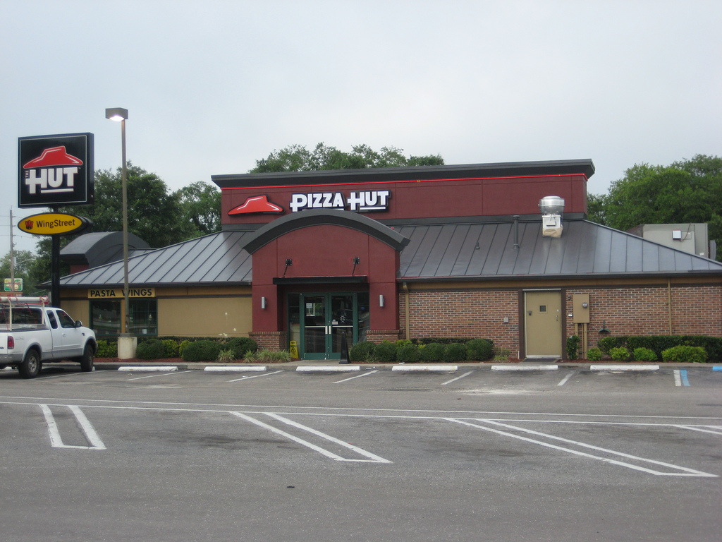 Pizza Hut Wisconsin Great River Road
