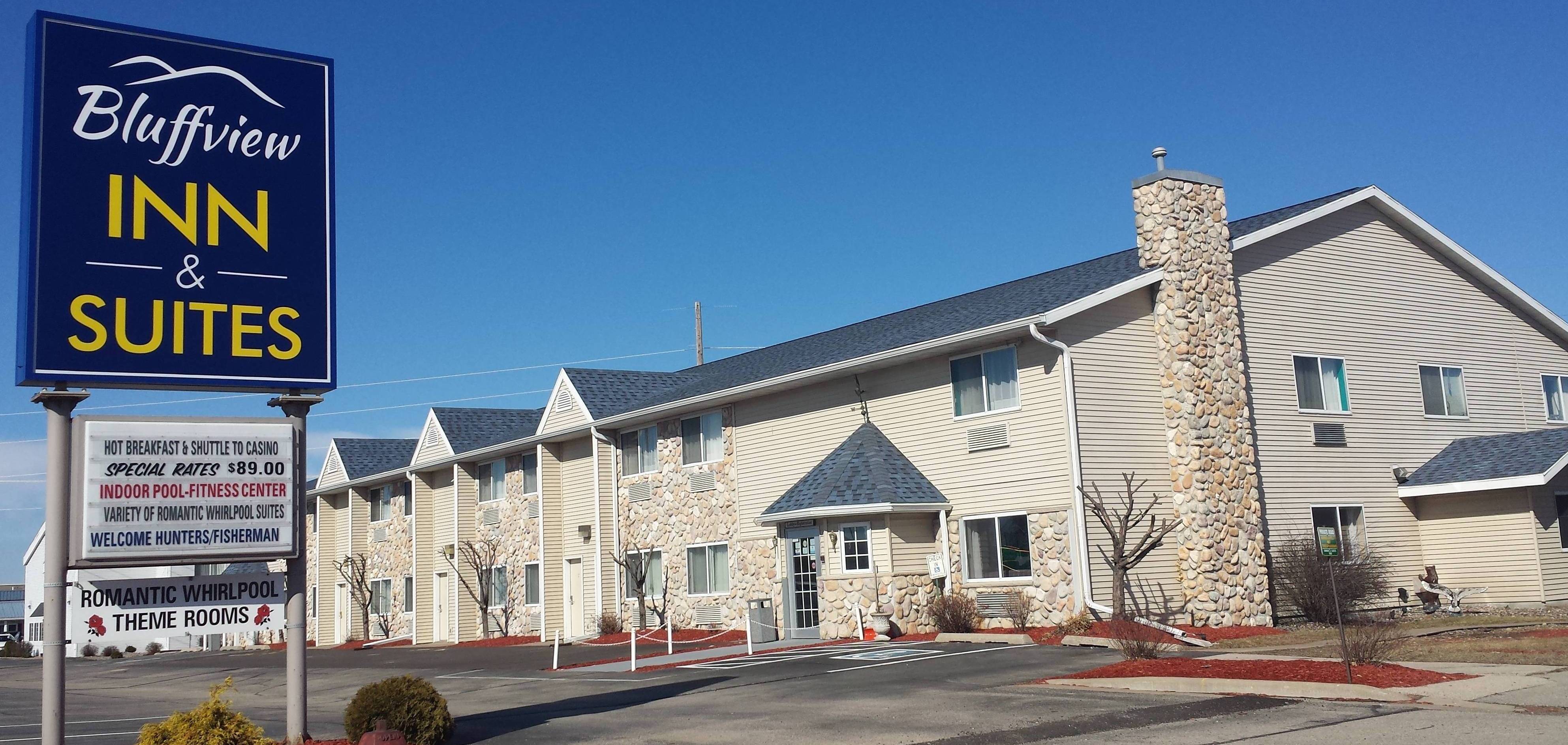 AmeriVu Inn Wisconsin Great River Road