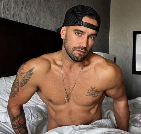 Rhylan Streloff (Model) Wiki, Biography, Age, Girlfriends, Family