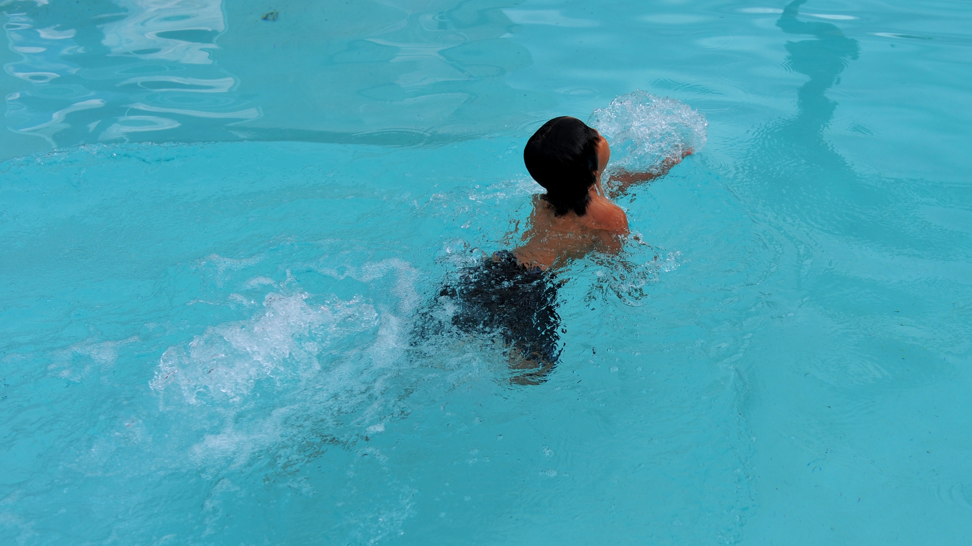 How to Flutter Kick Improve Your Swimming & Freestyle