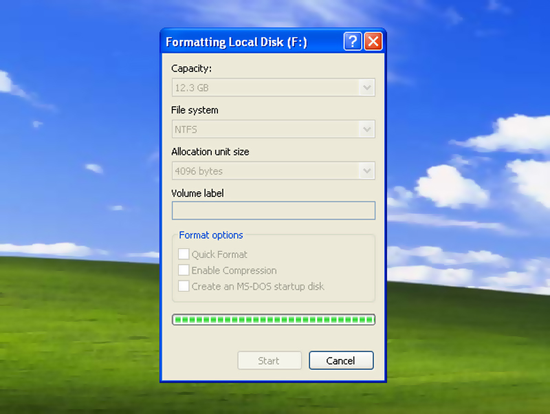 Cara Menghapus Semua Berkas dari Komputer yang Menjalankan Sistem