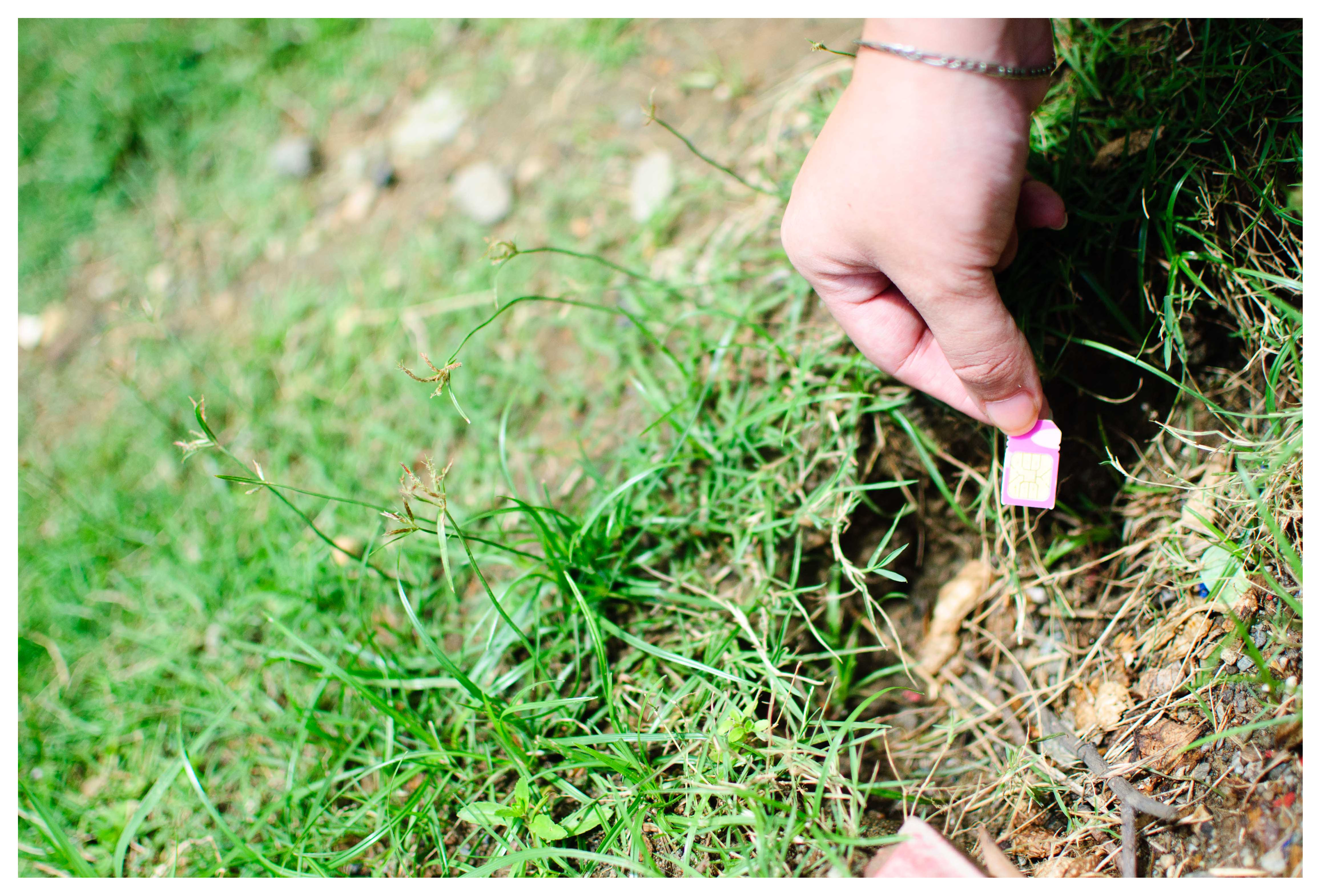 How to Destroy a Sim Card 4 Steps wikiHow