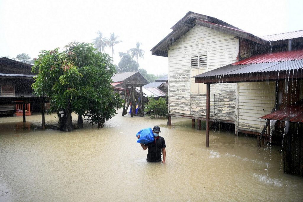Kesan Banjir Kepada Diri Banjir boleh didefinisikan