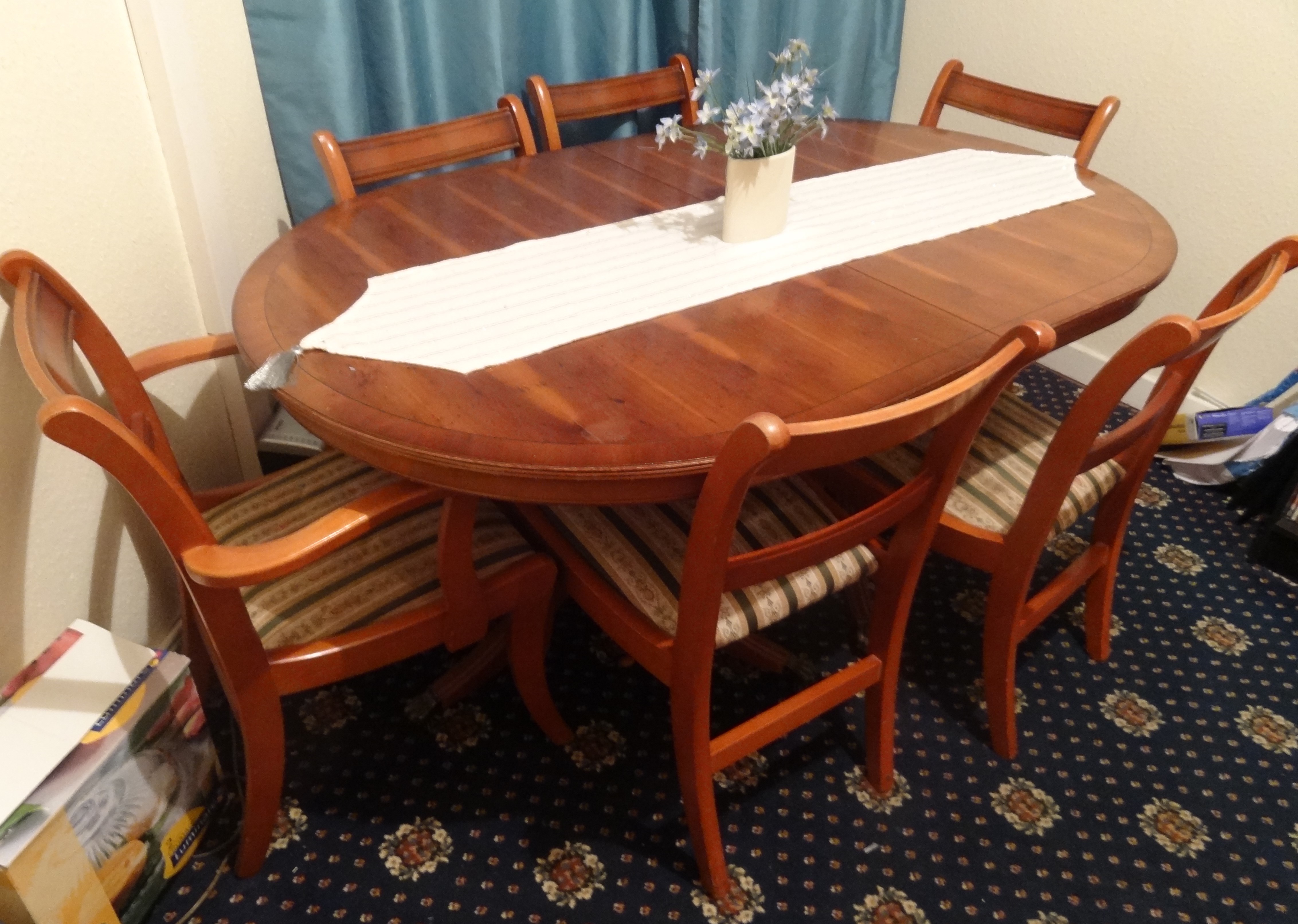 Extending dining table with six chairs WirralWikiwirral