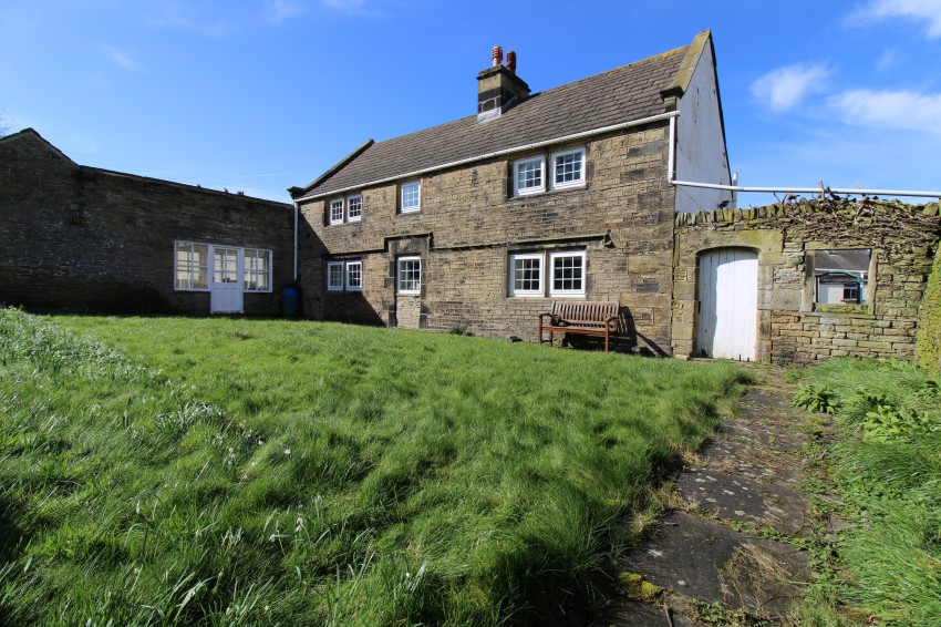Halifax Road, Penistone, Sheffield, 3 bedroom, Detached
