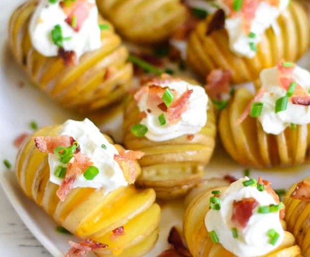 Mini Grilled Hassleback Potatoes / Recipes • Wilcox