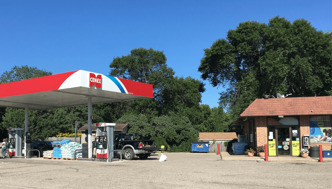 Barney's Convenience & Liquor Store Willmar, Minnesota Willmar