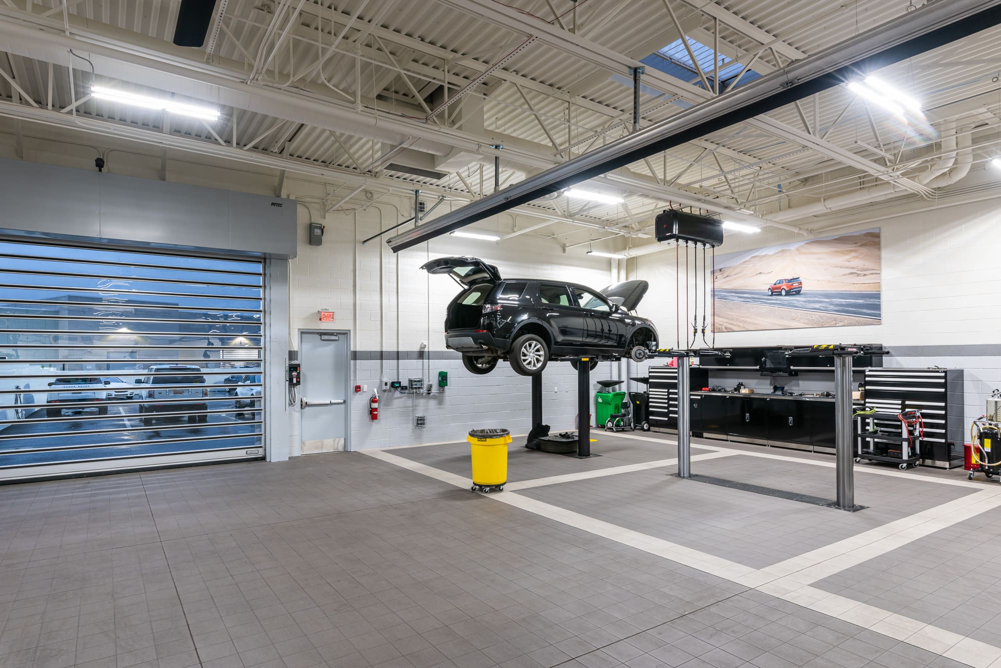 Arrowhead Jaguar Land Rover Dealership Willmeng Construction