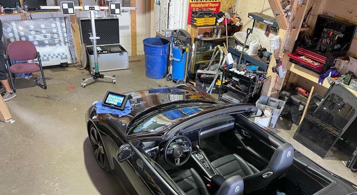 Auto Windshield Repair, Car windshield Repair, Windshield Chip Repair