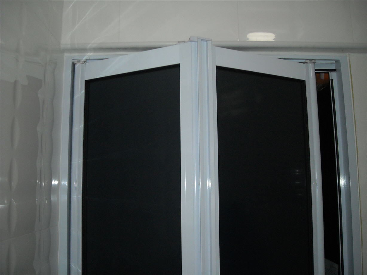 Folding Doors Singapore