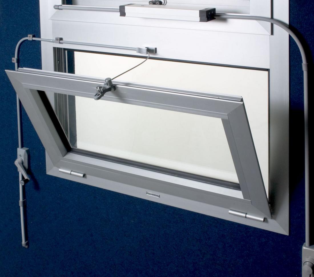 Finestra vasistas meccanismo Terminali antivento per stufe a pellet