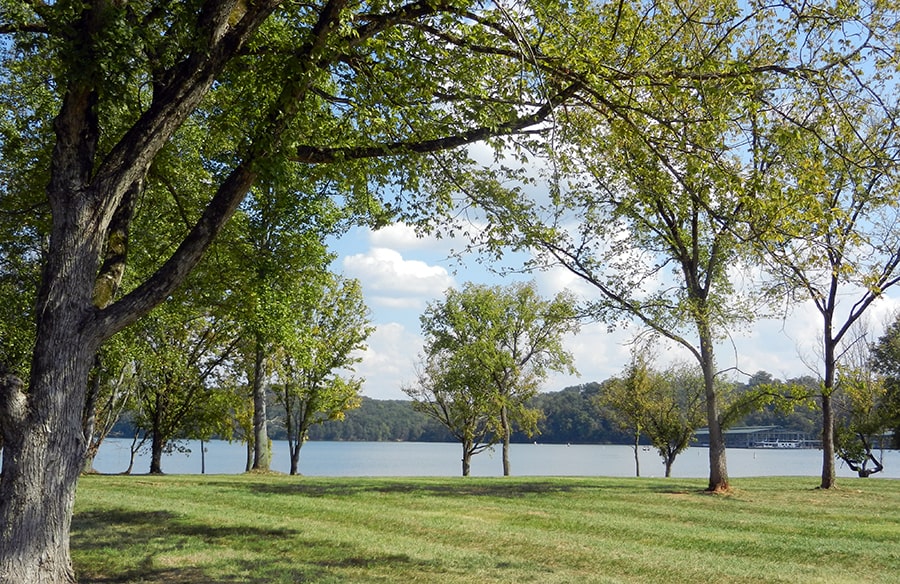 Brightwater Park WindRiver Lake & Golf Community Amenities