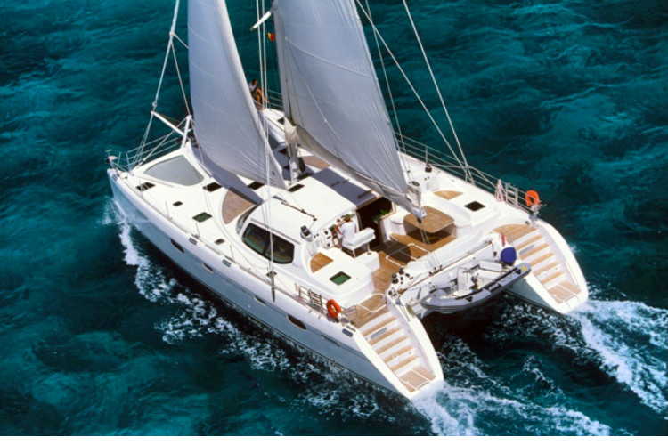 Privilege 585 ” Malandrino” Adriatic Boat Charter WindRose & Sailing