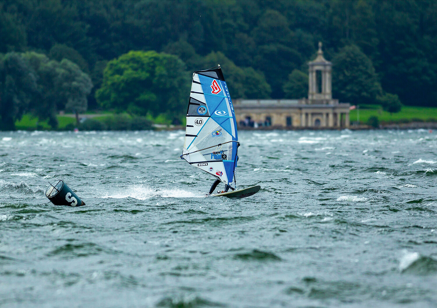 Windsurf MagazineRUTLAND WATER MIDLAND’S FINEST