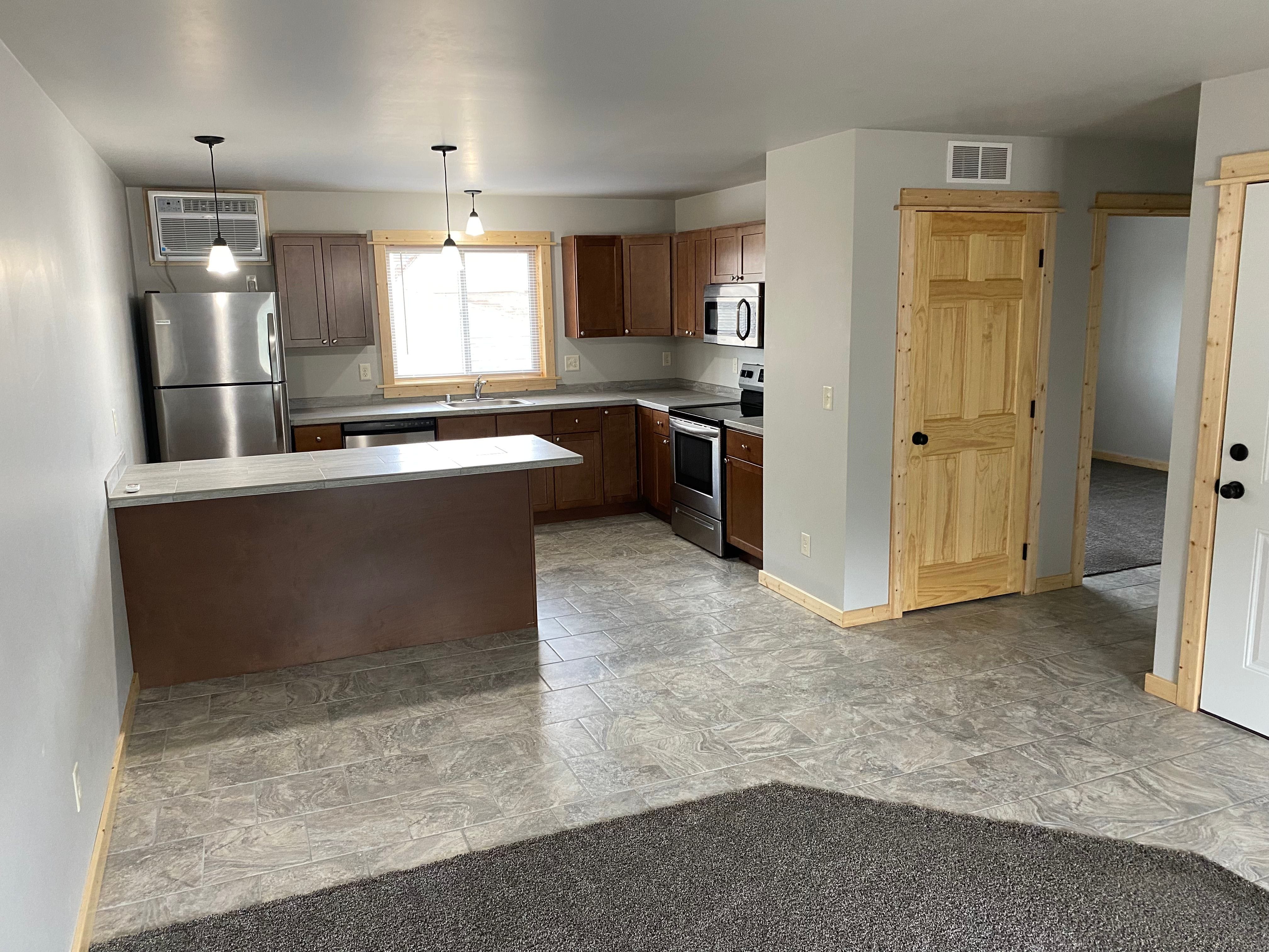 Amenities Downtown Winona! 1 Bathroom Off Street Parking Balcony