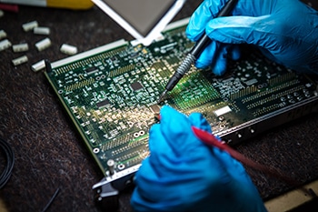 Career in Electronics Engineering : Hardware and Software