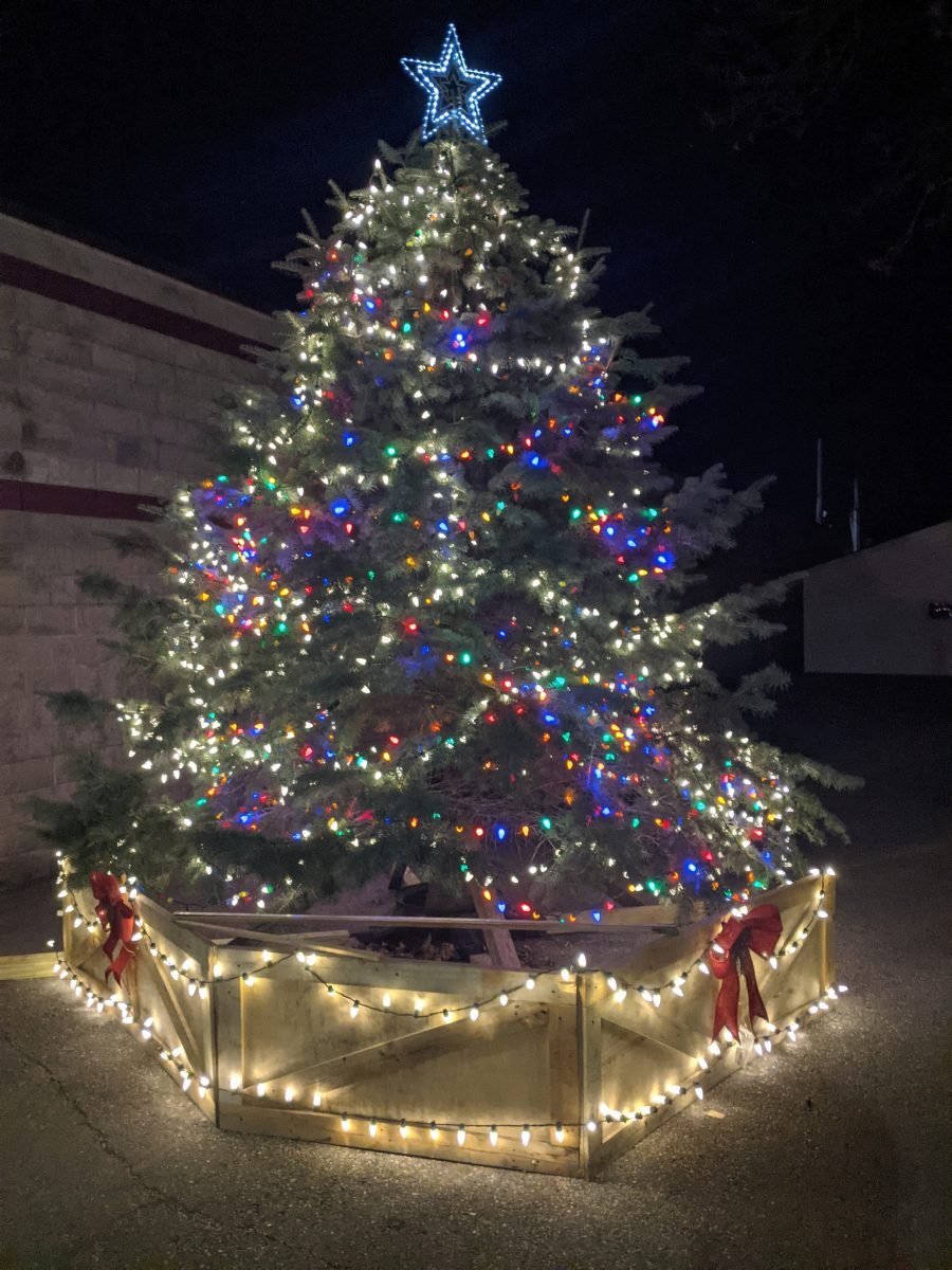 Celebrate Christmas early this weekend as Santa and Mrs. Claus visit