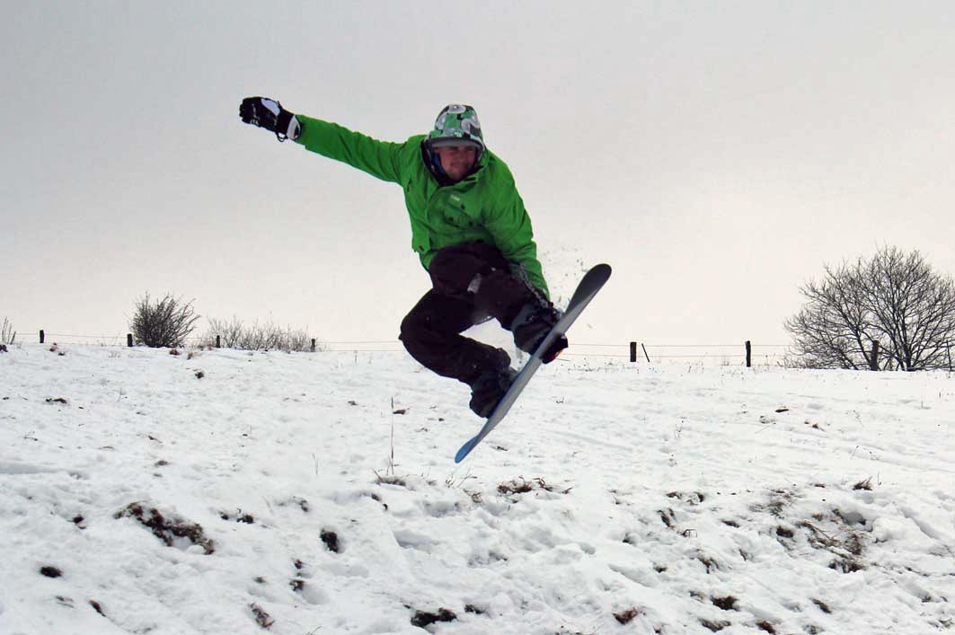 Wir in Winden Tolle Sprünge mit dem Snowboard