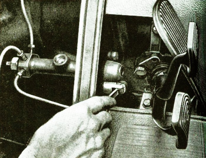 beetle repair replacing a master cylinder