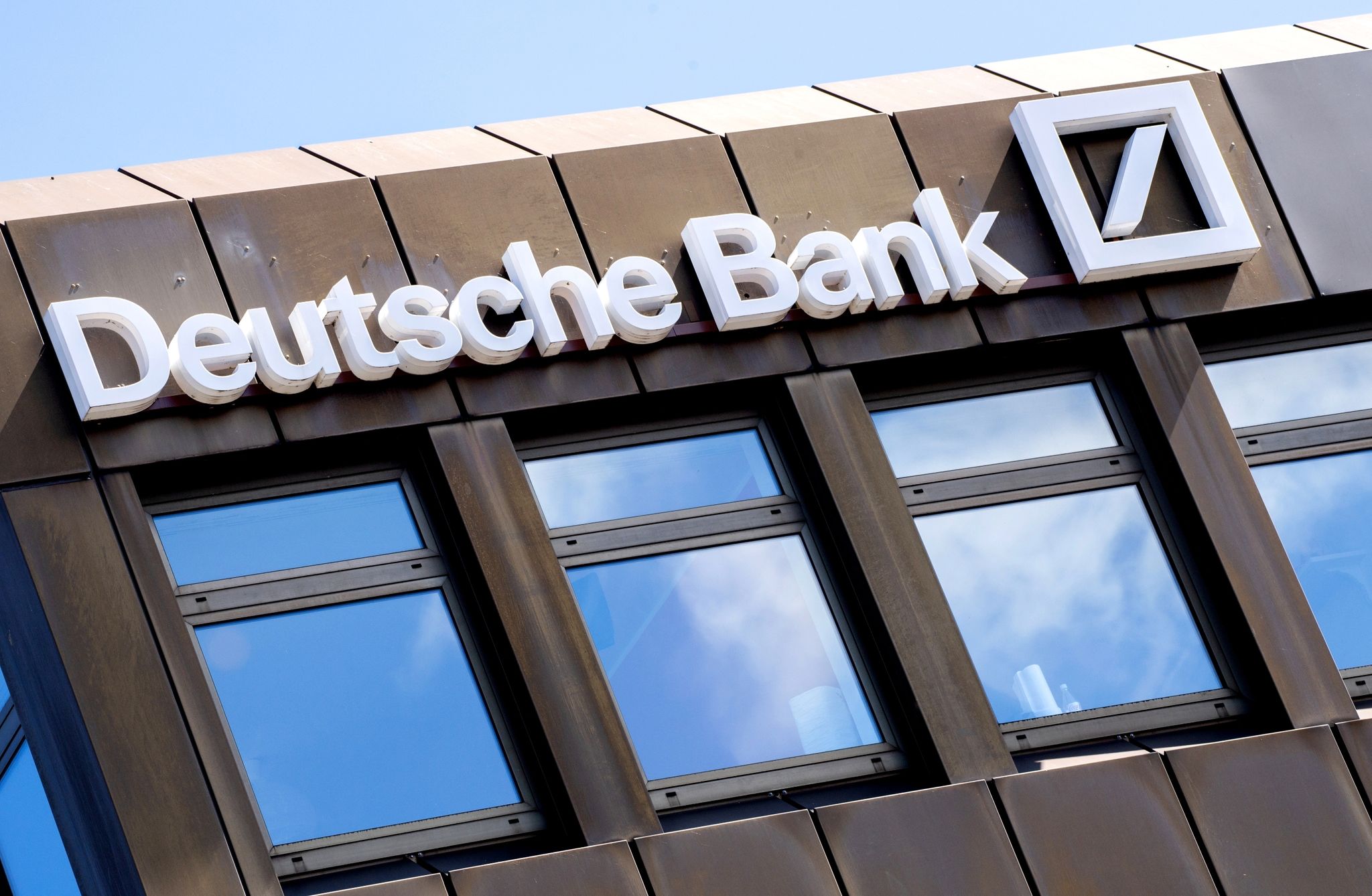 Deutsche Bank Dividende realistisch Kritik an Boni