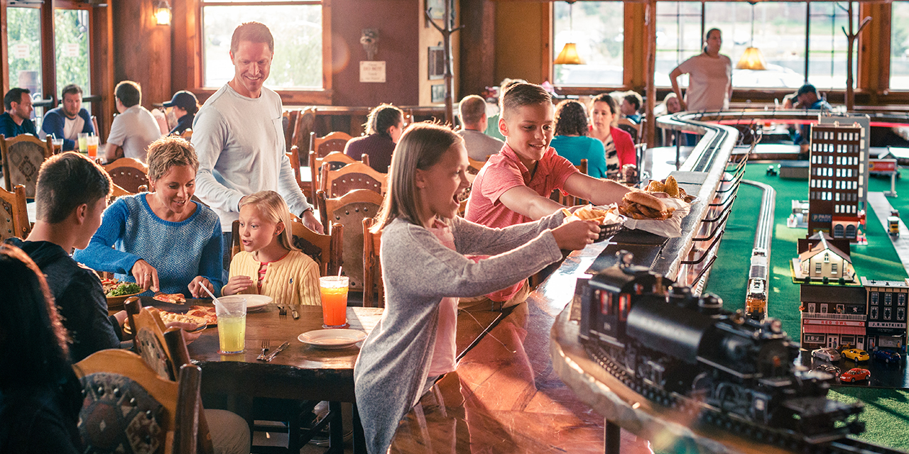 Buffalo Phil's Pizza & Grille