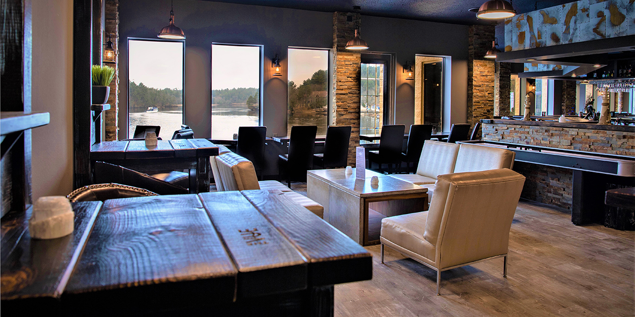 The Boathouse Waterfront Dining in Wisconsin Dells