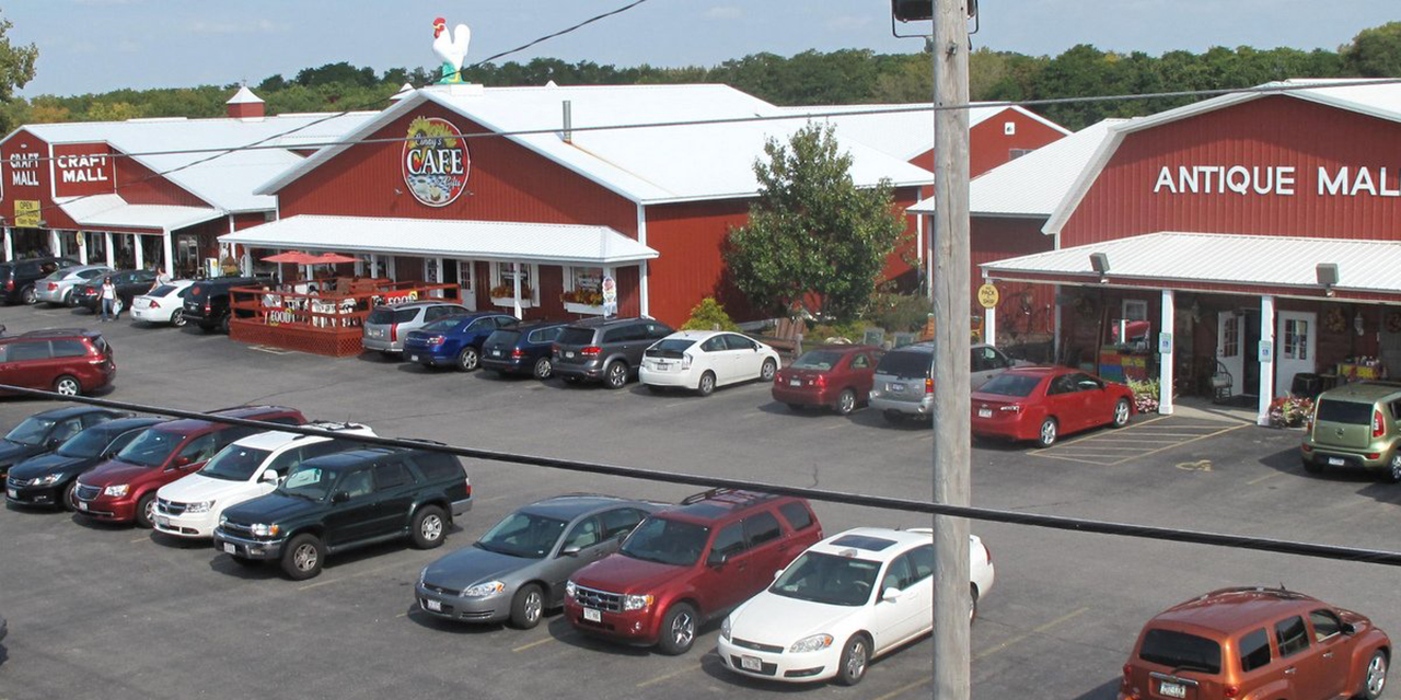 Wisconsin Dells Antique & Craft Mall