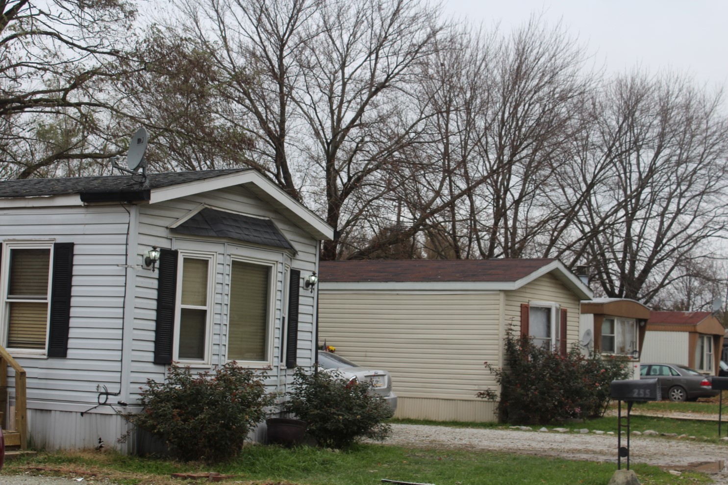 b Wisely Commercial Realty