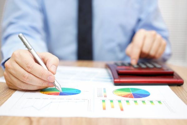 How Impulse Spending Can Get Your Financial Planning off Track